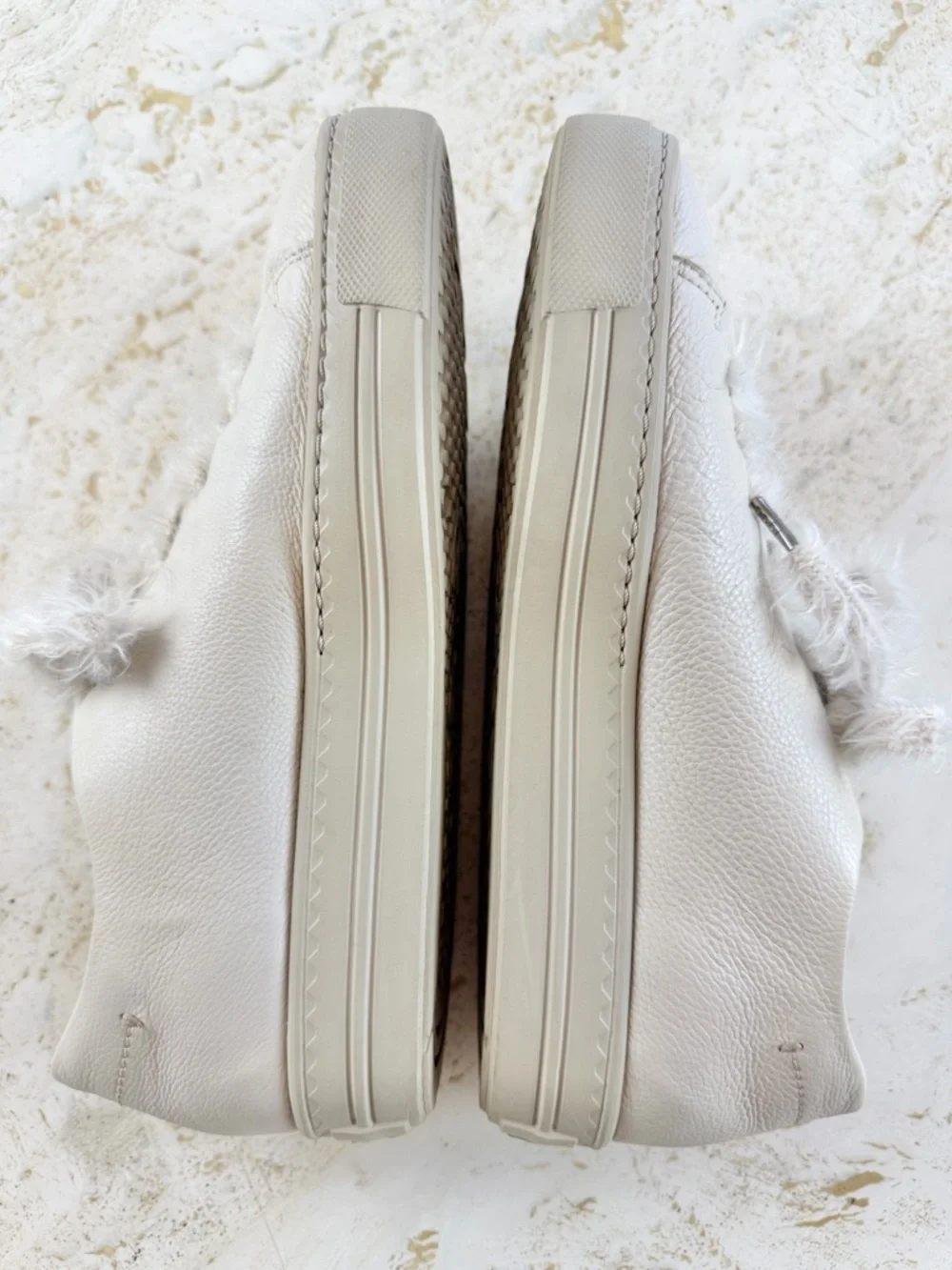 Paul Green Jayden Low Top Super Soft Sneakers Cream Faux Fur Laces US 7.5 EU 38